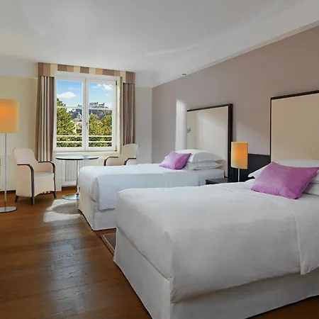 Отель Sheraton Grand Зальцбург