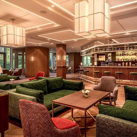 Sheraton Grand Отель